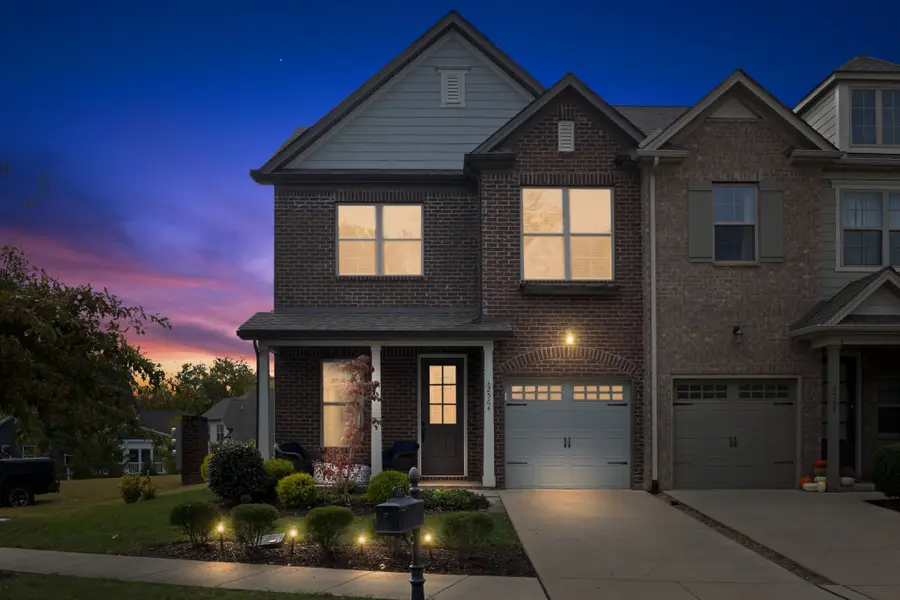 2564 Wellesley Square Dr, Thompsons Station, TN 37179 - Image #2