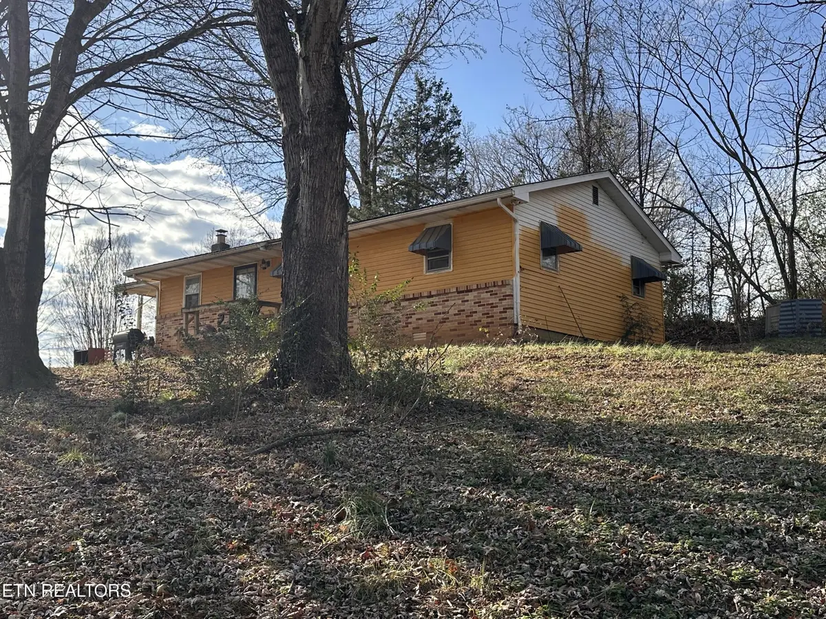 1028 Olympus Drive, Byrdstown, TN 38549 - Image #1