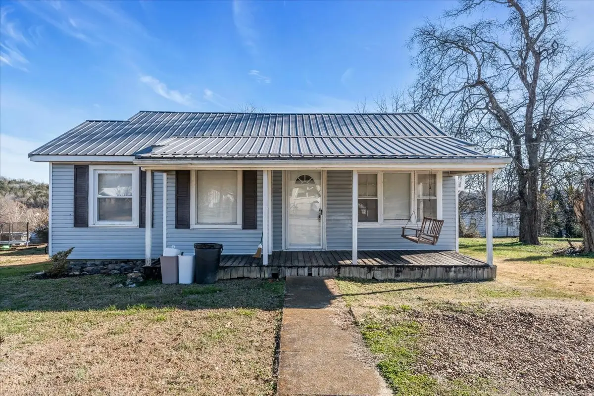 309 Walnut Ave N, Fayetteville, TN 37334 - Image #1