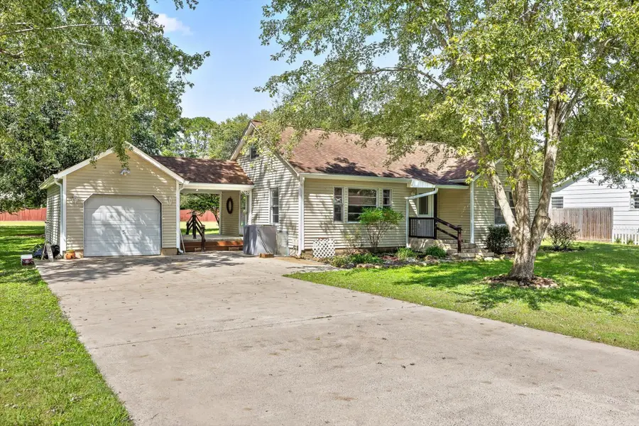 1019 N Dennis Avenue, Jasper, TN 37347 - Image #2