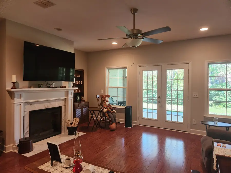 2338 Stonecenter Ln, Murfreesboro, TN 37128 - Image #2