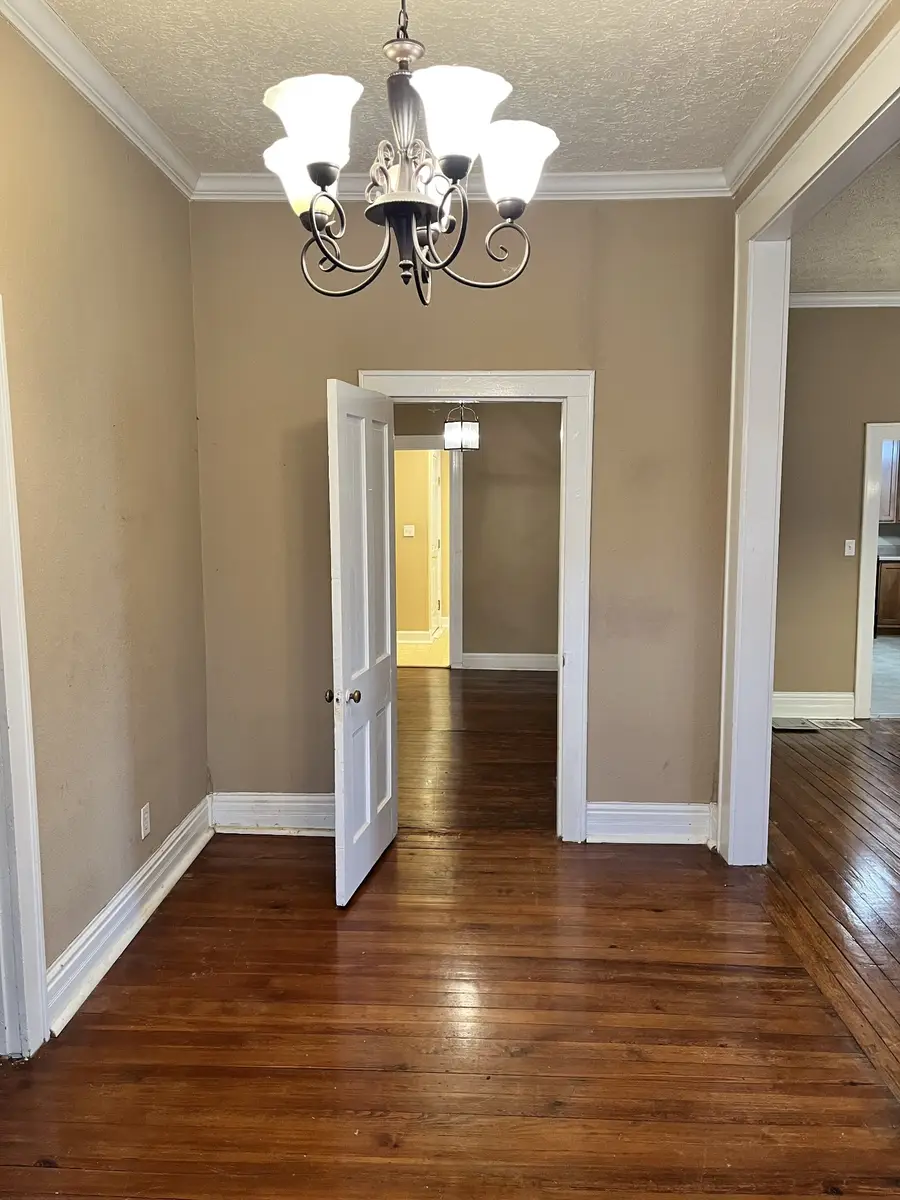 112 3rd Ave, Columbia, TN 38401 - Image #2