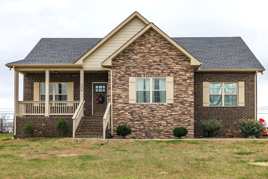 202 Hollow Tree Cir, Castalian Springs, TN 37031 - Image #2