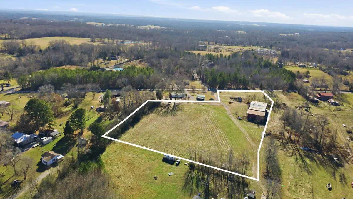 2125 Indian Mound Rd, Woodlawn, TN 37191 - Image #1