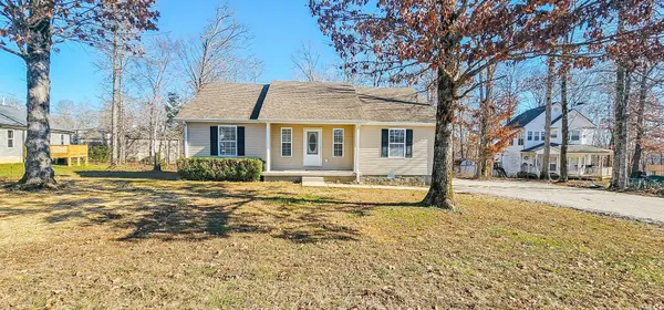45 Bill Ct, Waverly, TN 37185