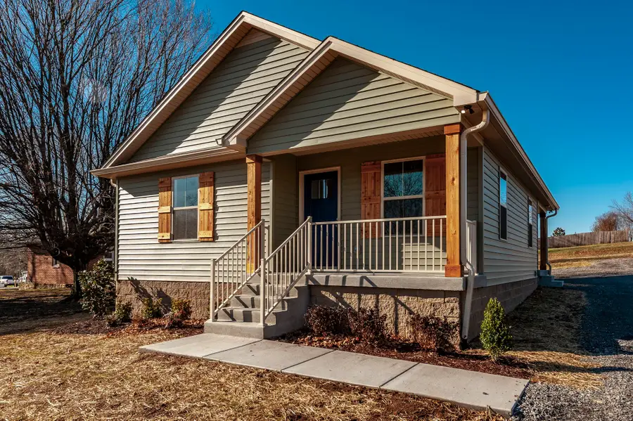 3007 Thompson Ln, Westmoreland, TN 37186 - Image #2