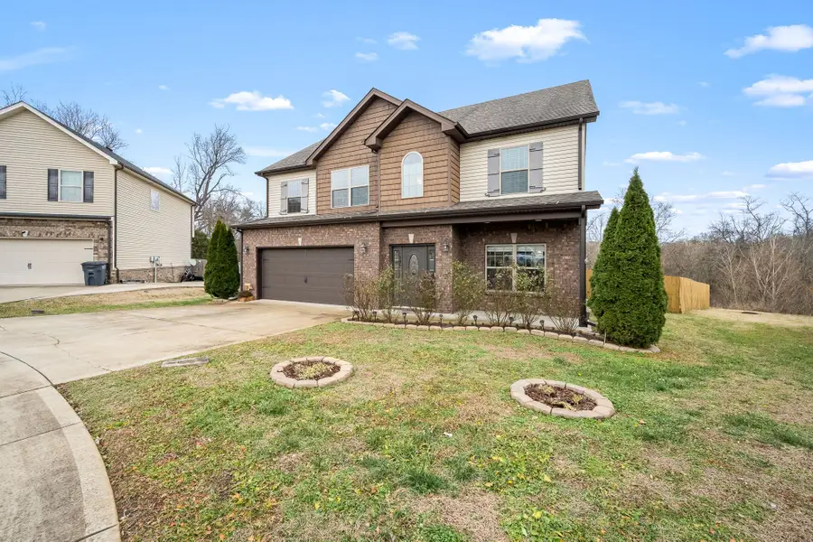 940 Smoots Dr, Clarksville, TN 37042 - Image #2