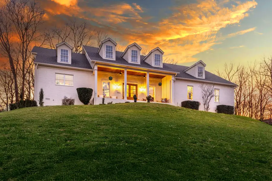 4447 Savage Pointe Dr, Franklin, TN 37064 - Image #2