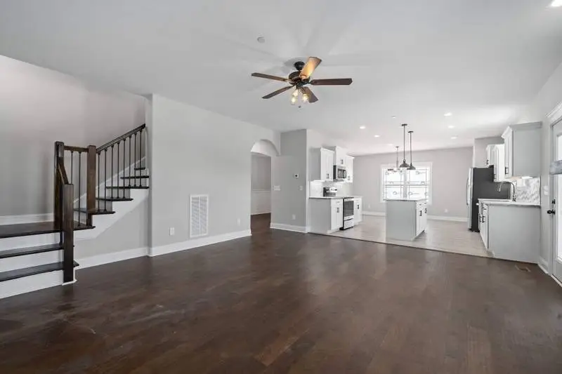 373 Young Lane, Pleasant View, TN 37146 - Image #2