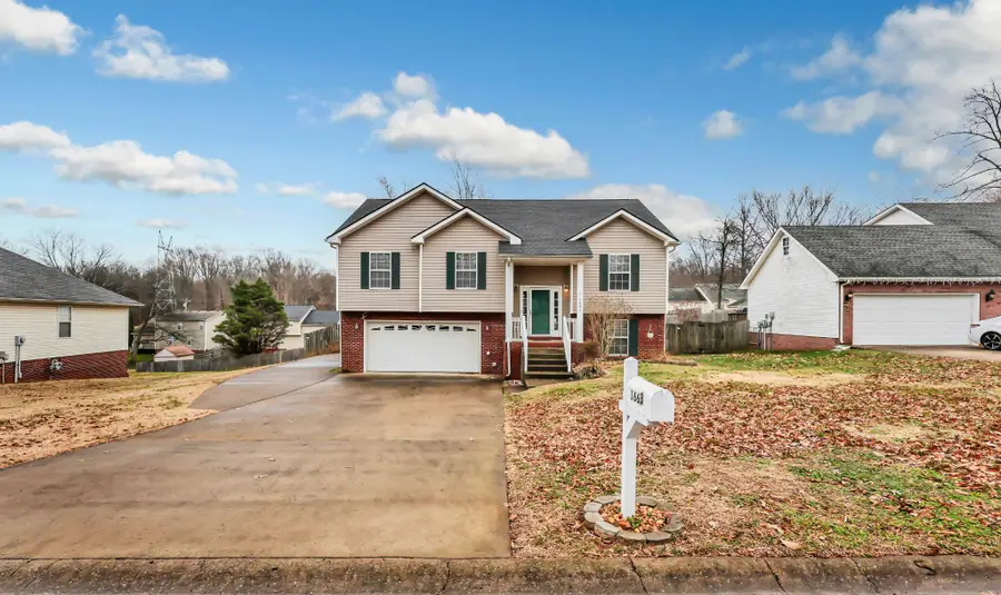 1663 Barrywood Cir E, Clarksville, TN 37042 - #2