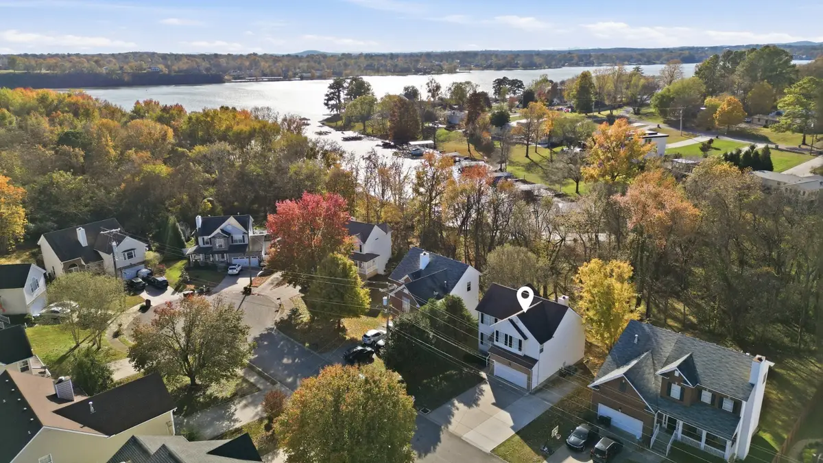160 Waters Edge Ln, Hendersonville, TN 37075 - Image #1