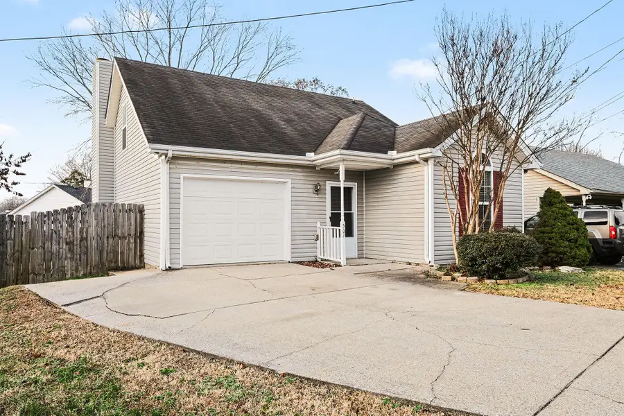 507 Johnny Bench Cv Ne, La Vergne, TN 37086 - Image #2