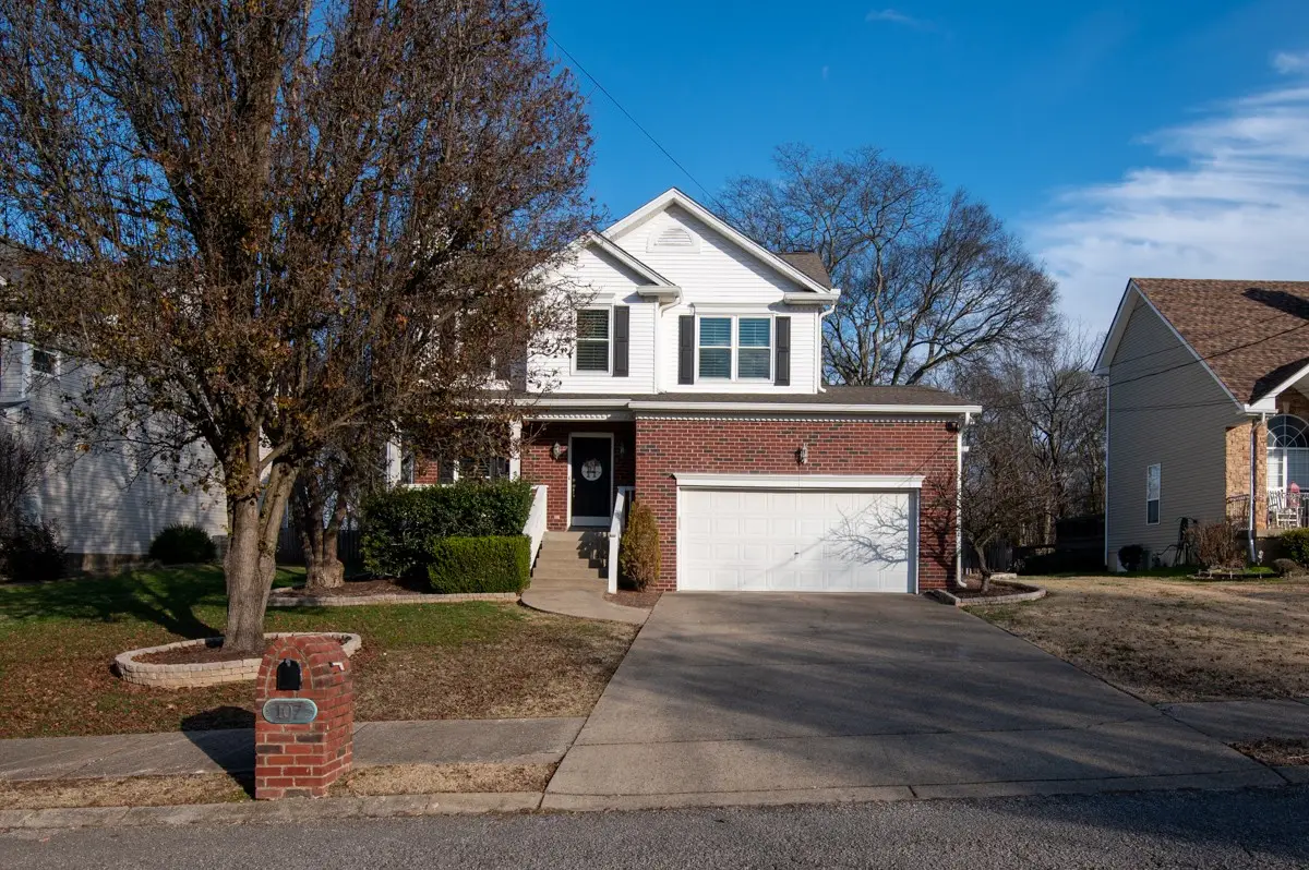 107 Waters Edge Ln, Hendersonville, TN 37075 - Image #1