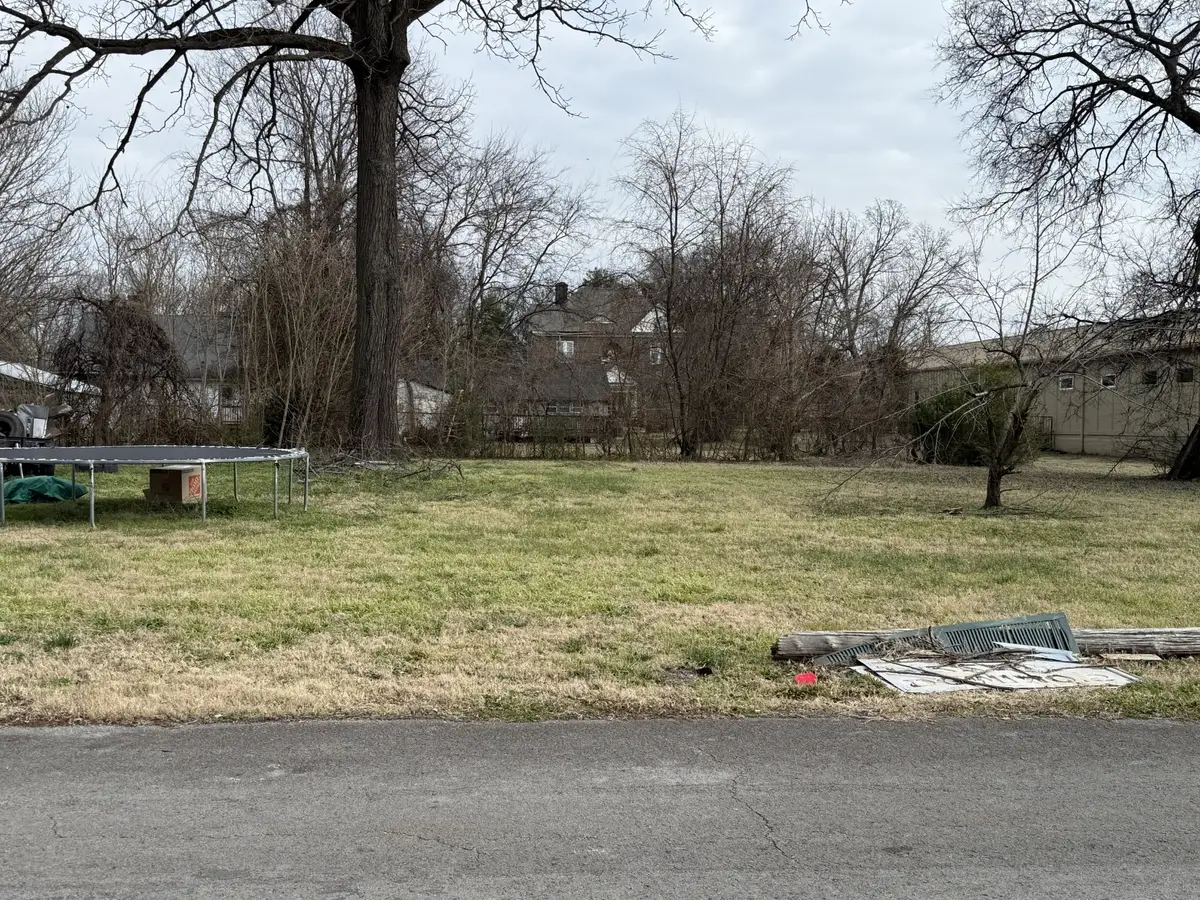 652 Courtland St, Murfreesboro, TN 37130 - Image #1