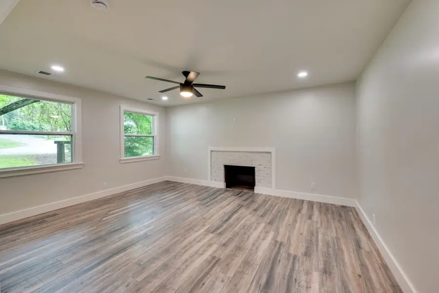 2420 Pafford Dr, Nashville, TN 37206 - Image #2