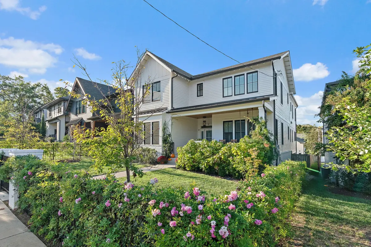 916 Acklen Ave, Nashville, TN 37203 - Image #1