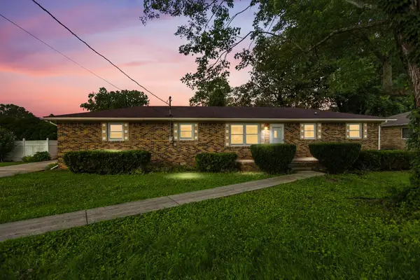 215 Patrick St, Estill Springs, TN 37330