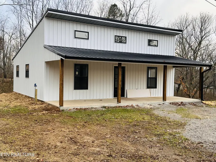 803 Old Poplar Cove Rd, Jamestown, TN 38556 - Image #2