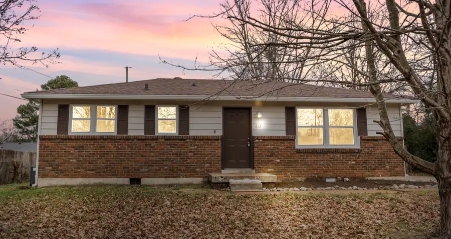 813 Country Club Dr, Clarksville, TN 37043 - #3