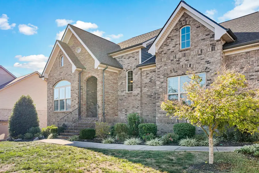 1005 Regency Ct, Gallatin, TN 37066 - Image #3