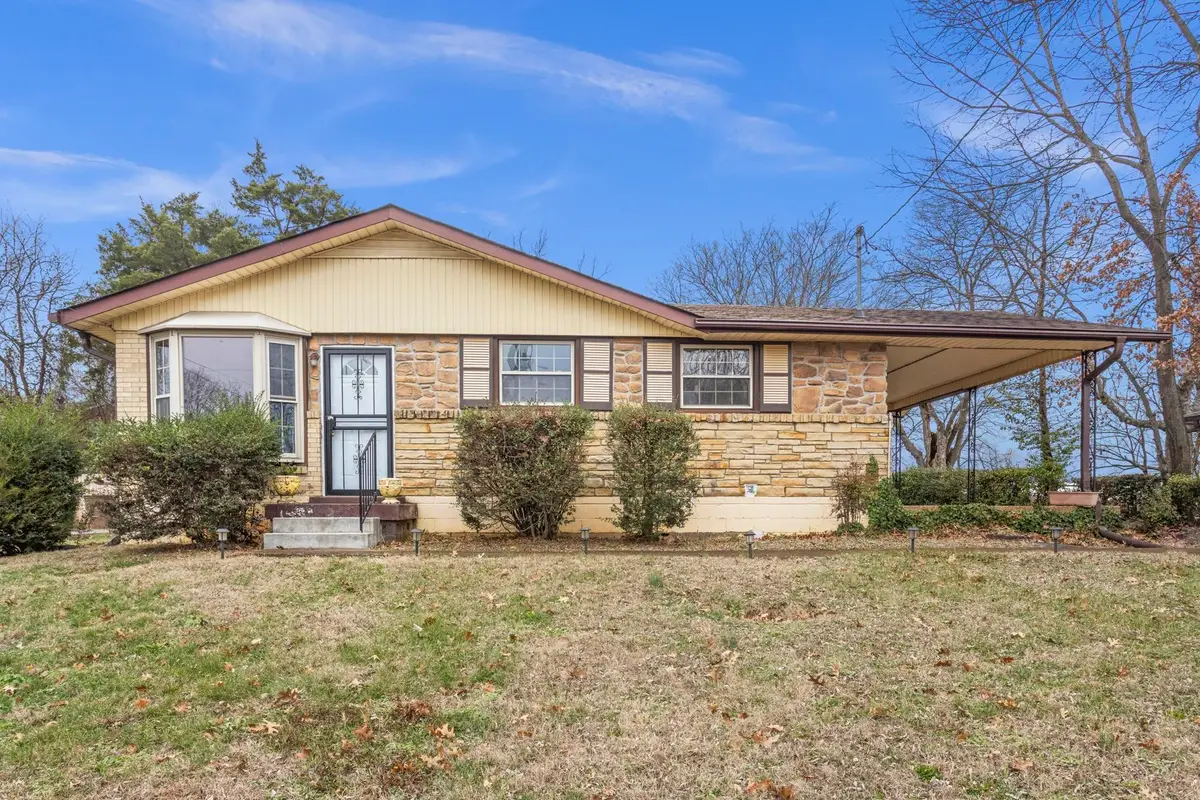 3213 Leswood Ln, Nashville, TN 37207 - #1