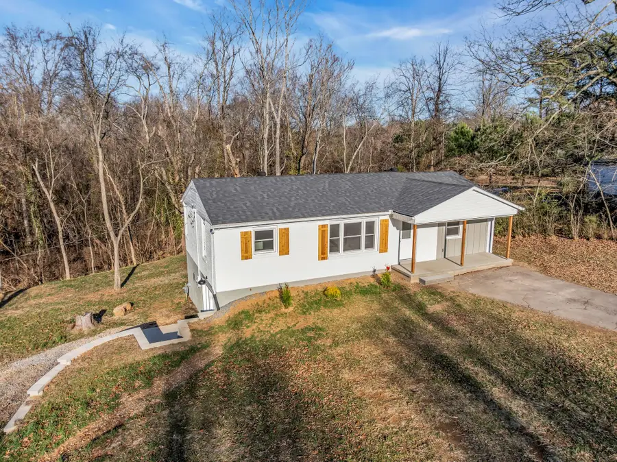 1034 Taylor Town Rd, White Bluff, TN 37187 - Image #3