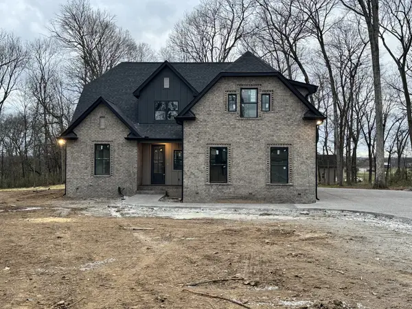 533 Greenfield Ln, Castalian Springs, TN 37031