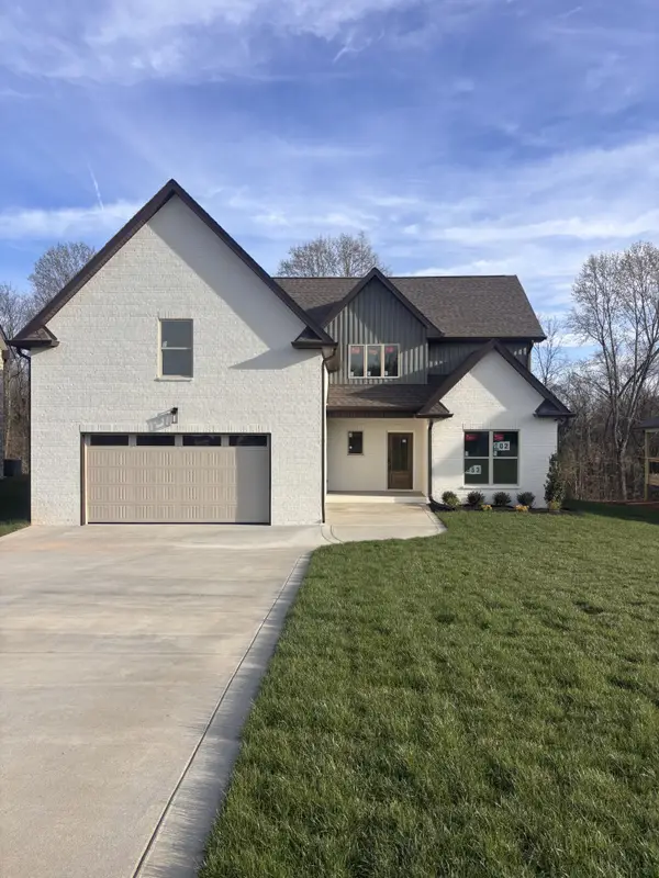 353 Young Lane, Pleasant View, TN 37146