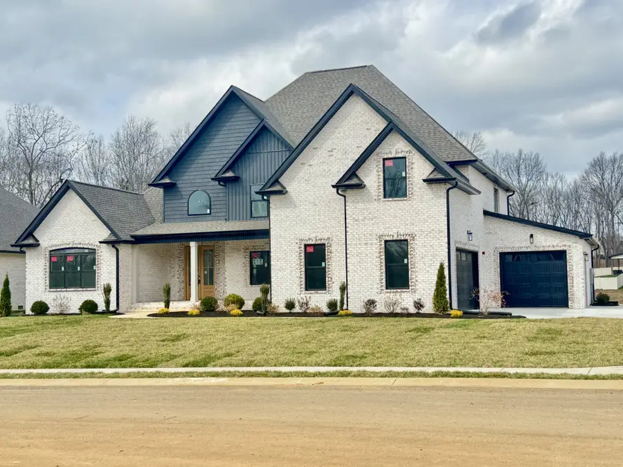 370 Young Ln, Pleasant View, TN 37146 - #3