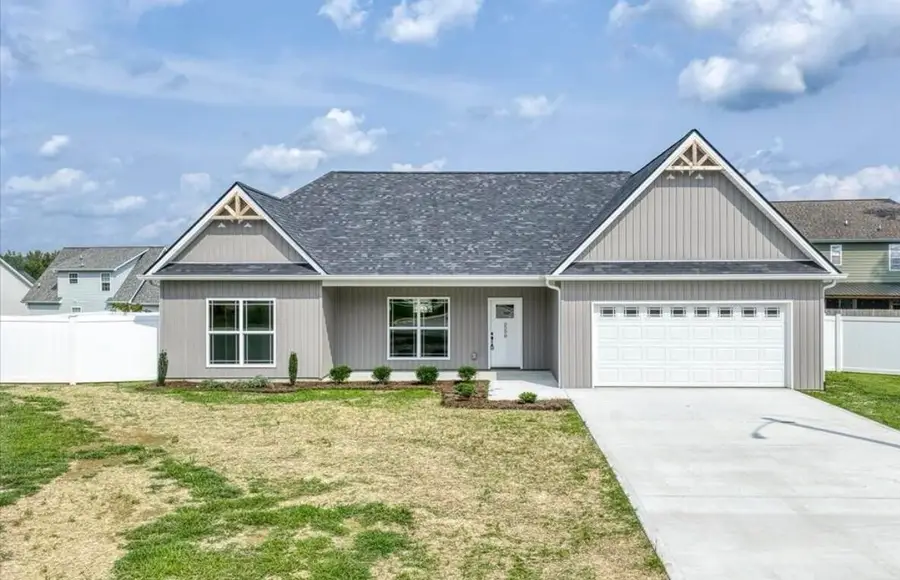 2298 Lopez Ct, Cookeville, TN 38506 - Image #2