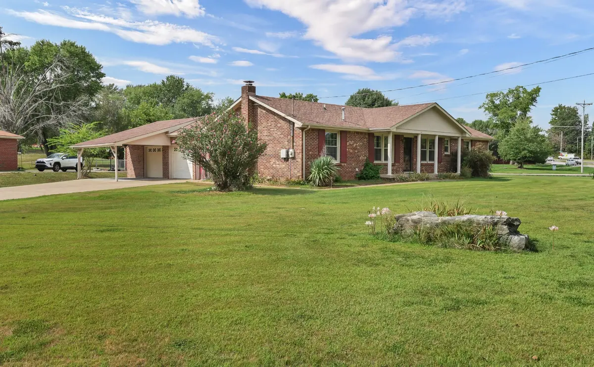 1882 Old Trenton Rd, Clarksville, TN 37040 - Image #1