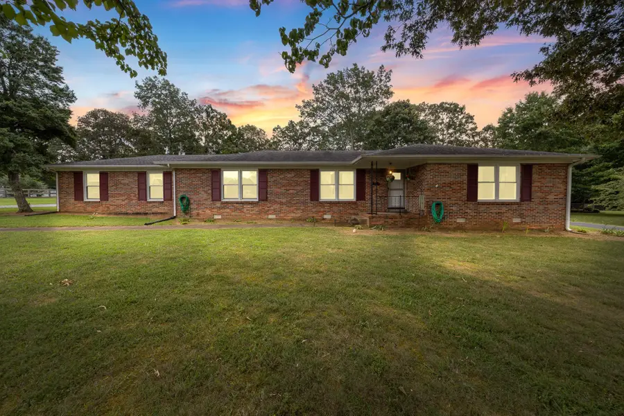 509 Twelve Oaks Rd, Tullahoma, TN 37388 - Image #2