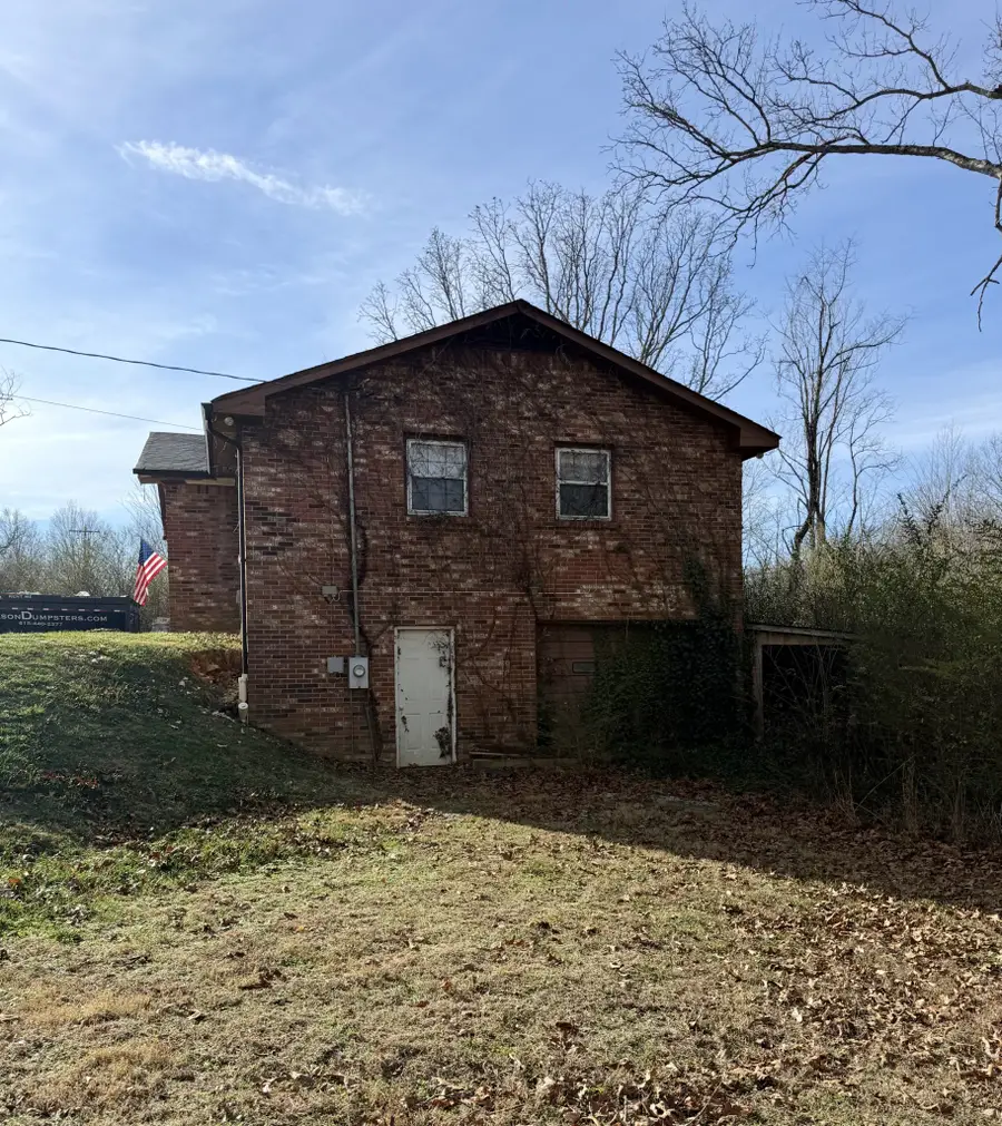 10555 New Cut Off Rd, Bon Aqua, TN 37025 - Image #3