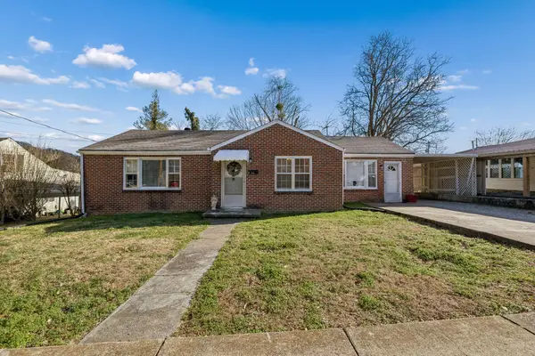 104 Davis St N, Carthage, TN 37030