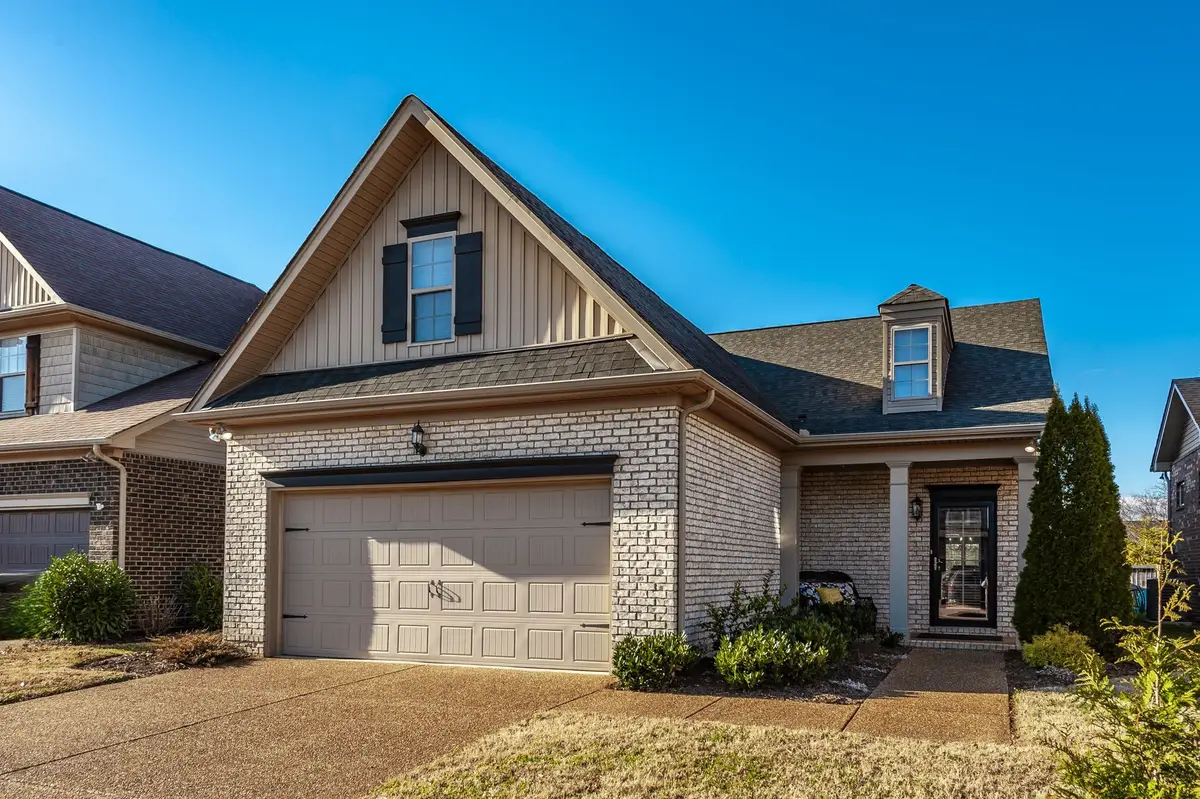 216 Annapolis Bend Cir, Hendersonville, TN 37075 - Image #1