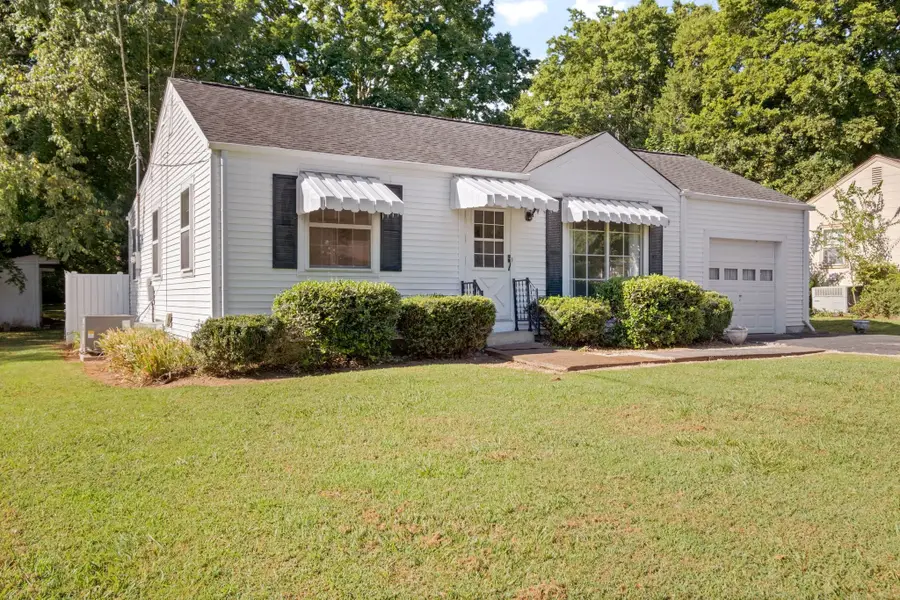 2837 Colonial Cir, Nashville, TN 37214 - Image #2