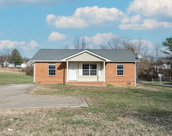 200 Hugh Hunter Rd, Oak Grove, KY 42262