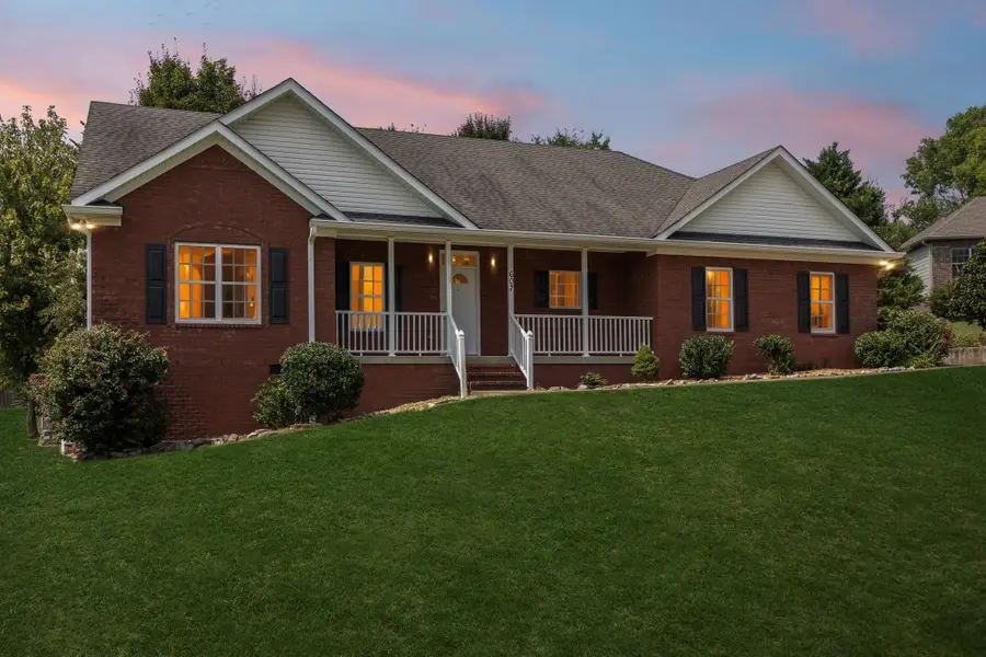 607 Mccoy Ln, Columbia, TN 38401 - Image #2