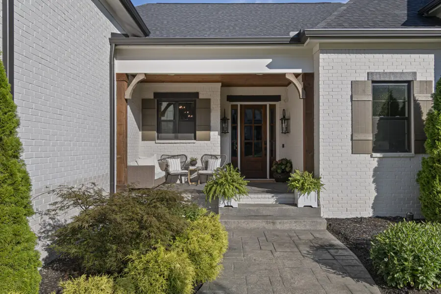 2186 Hartland Rd, Franklin, TN 37069 - Image #2