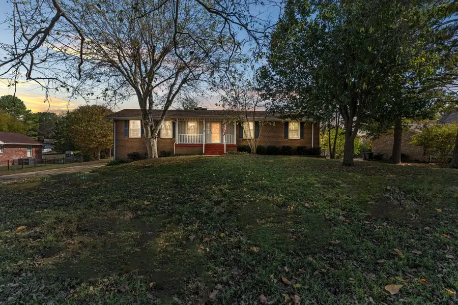 104 Meadowvue Dr, Hendersonville, TN 37075 - Image #2