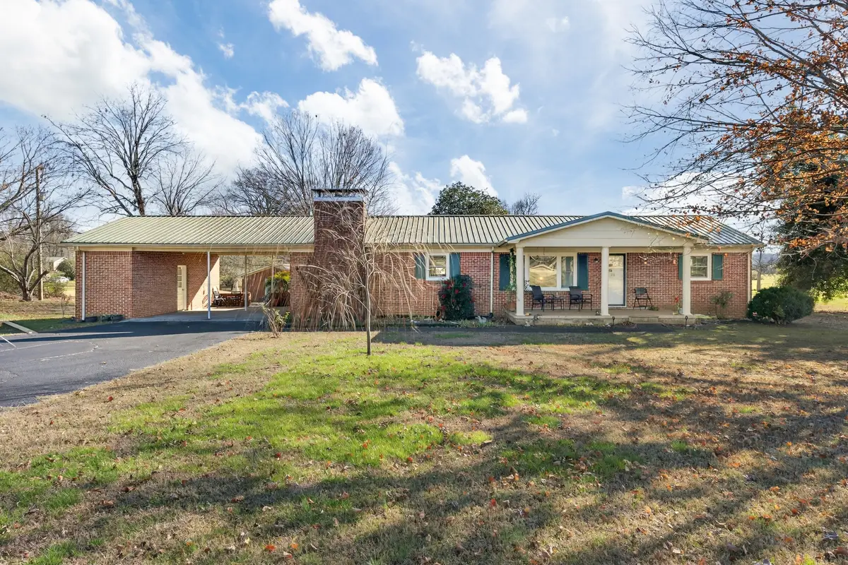 28 S Patrick Rd, Fayetteville, TN 37334 - Image #1