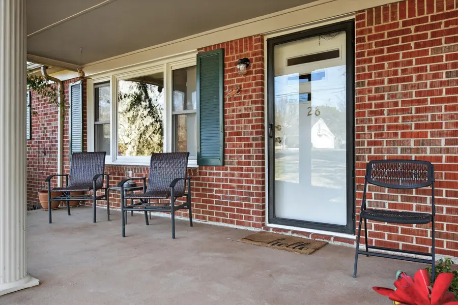 28 S Patrick Rd, Fayetteville, TN 37334 - Image #2