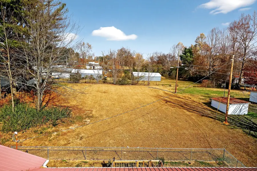 111 Roosevelt Rd, McMinnville, TN 37110 - Image #3