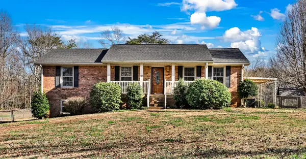 1138 Pleasant Valley Rd, Chapmansboro, TN 37035