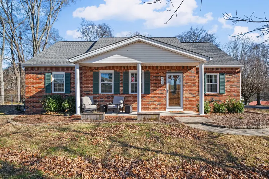 601 Wallace Dr, Goodlettsville, TN 37072 - Image #2
