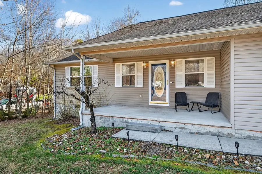 477 Lincolnshire Dr, Crossville, TN 38555 - #2