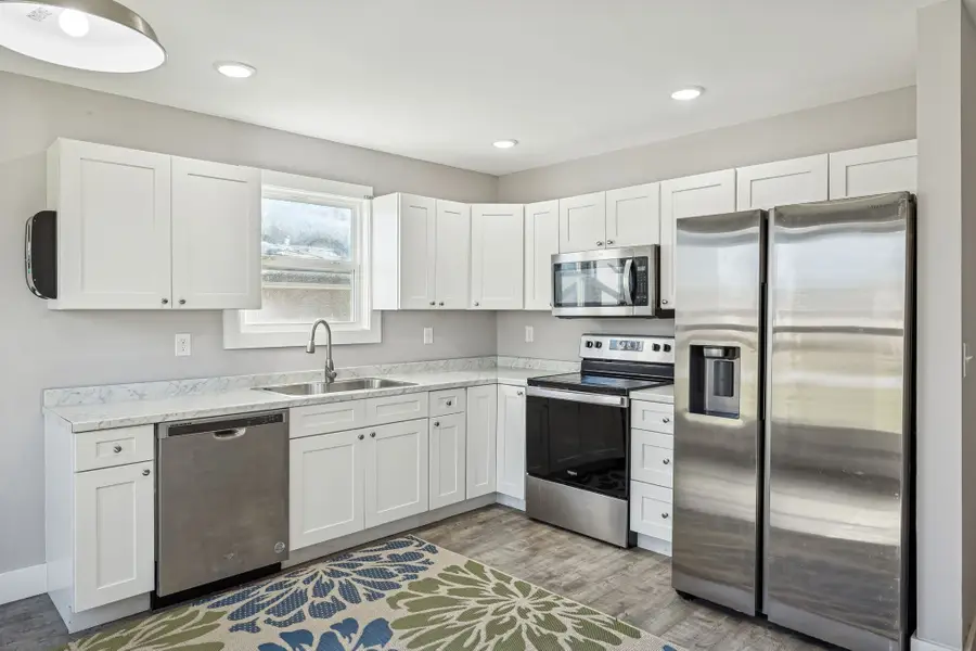 829 Luttrell Ave, Smithville, TN 37166 - Image #3