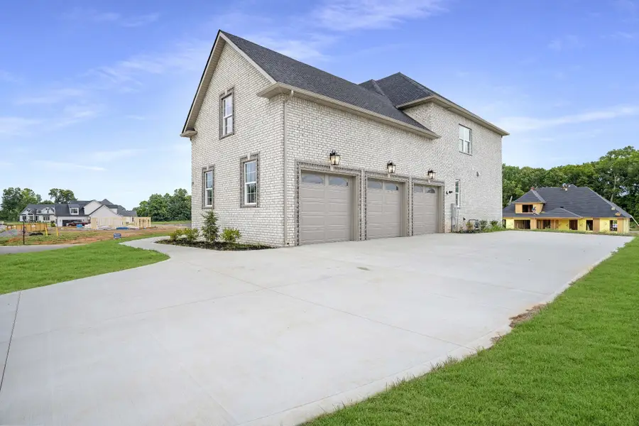 851 Shady Bluff Trail, Clarksville, TN 37043 - Image #3