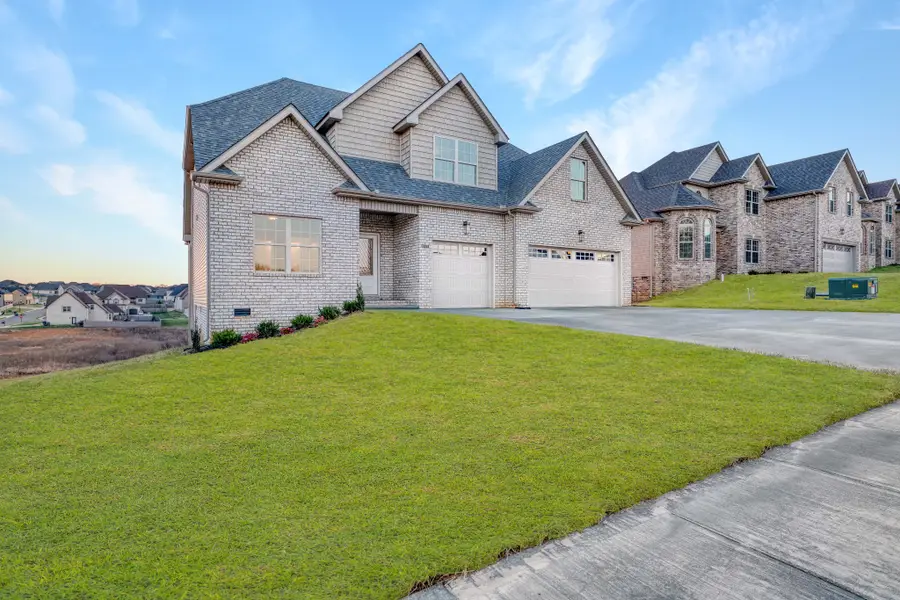 871 Shady Bluff Trail, Clarksville, TN 37043 - Image #3