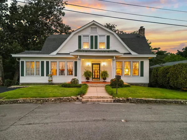 3310 Alta Vista Drive, Chattanooga, TN 37411